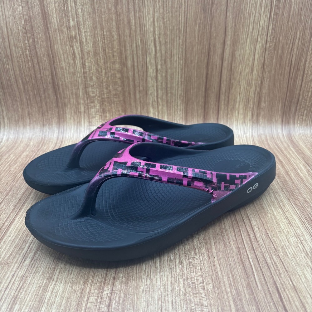 OOFOS OOlala Recovery Sandals Black Pink Geometric Women Size 11 EU 42 Flip Flop - Picture 3 of 8